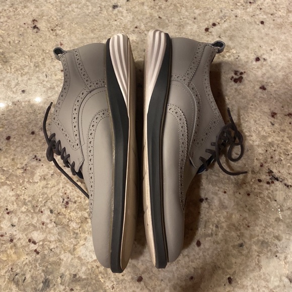 Cole Haan Grand Evolution ØS Grey Like New - Picture 2 of 8